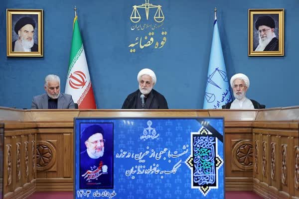 احکام حبس در شرایط استثنائی صادر شود