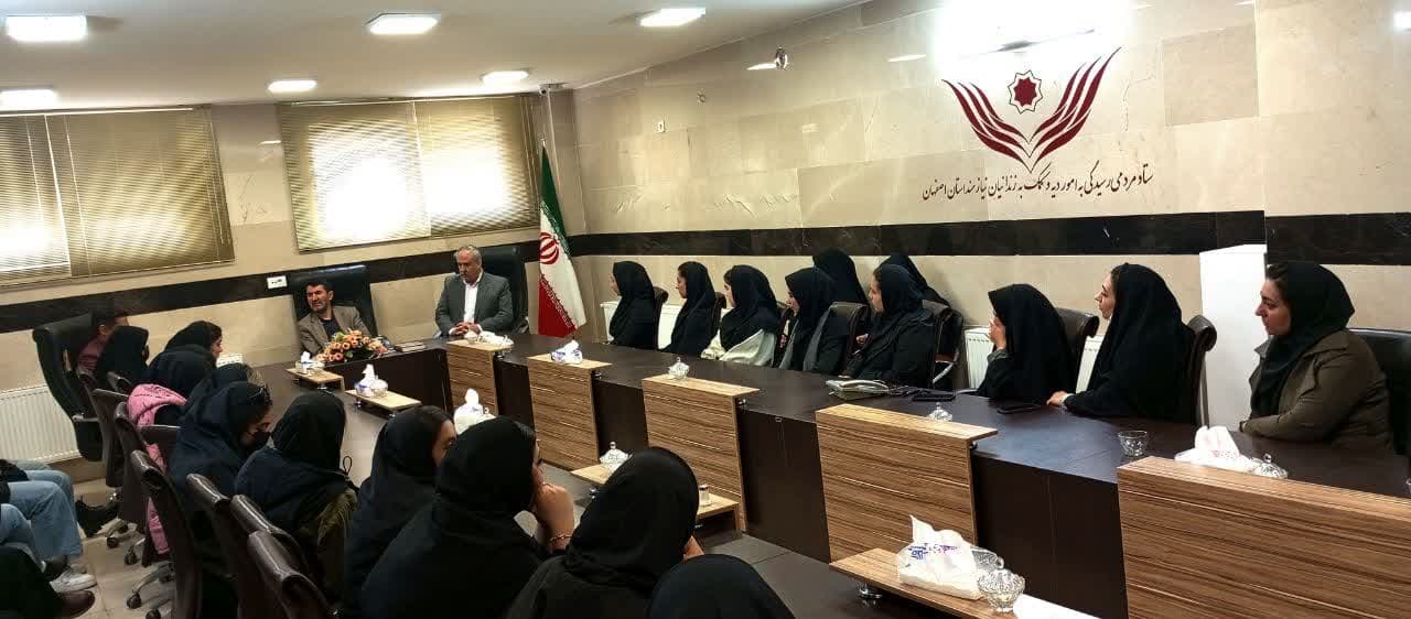 بازدید دانشجویان حقوق دانشگاه غیر انتفائی المهدی سپاهان شهر از ستاد دیه استان اصفهان