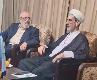 در دیار نصف جهان ؛ مدیر عامل ستاد مردمی دیه کشور در دیدار با رئیس کل دادگستری استان اصفهان:اصفهان با عملکرد مطلوب خود بعنوان الگوی برتر در سطح کشور است.